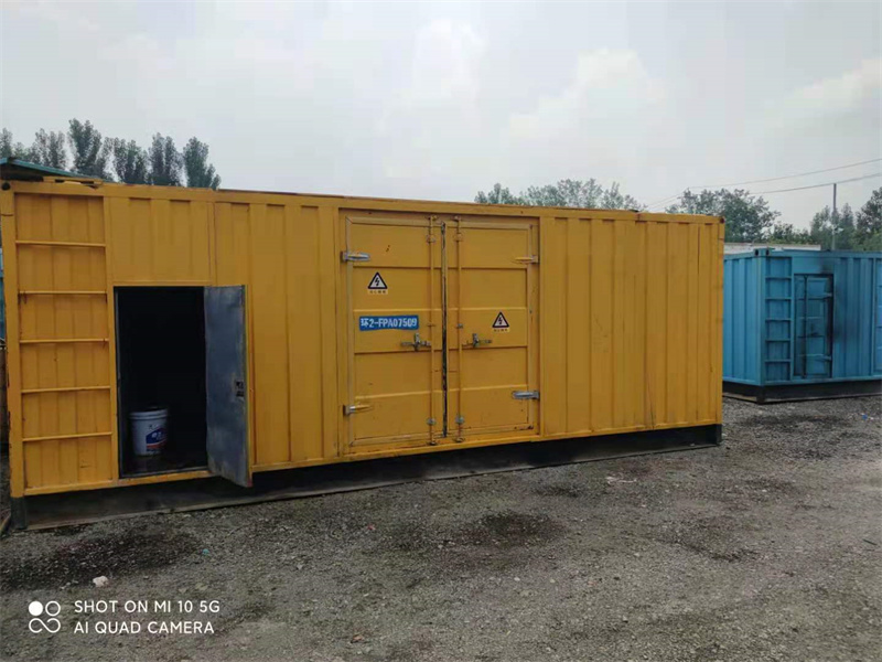 泸水200KW柴油发电机组需要配备什么型号的电缆线？